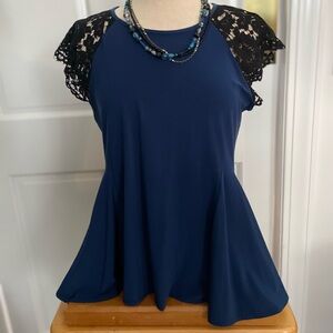 Women’s Medium Navy Blue CeCe Blouse